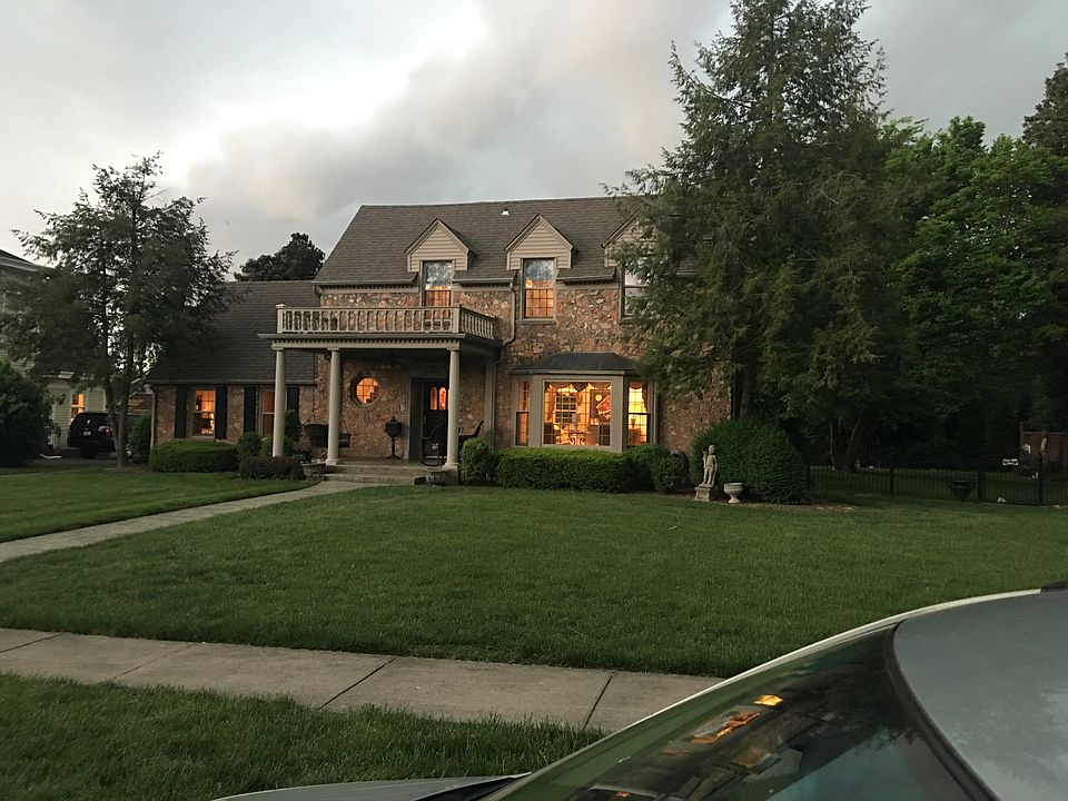 1st image of 1840 Lexington Ave