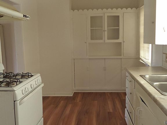 2nd image of 5940 Cloverly Ave