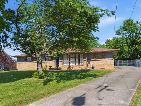 1047 Mitchell Rd, Nashville, TN 37206