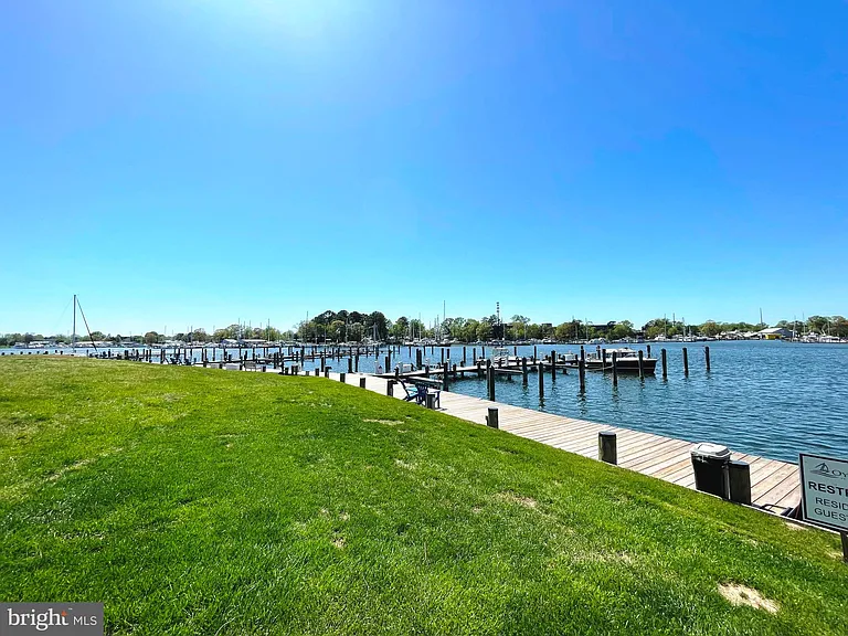 634 Oyster Bay Pl — Photo 32