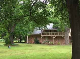 635 Leftwich St, Mount Vernon, TX 75457