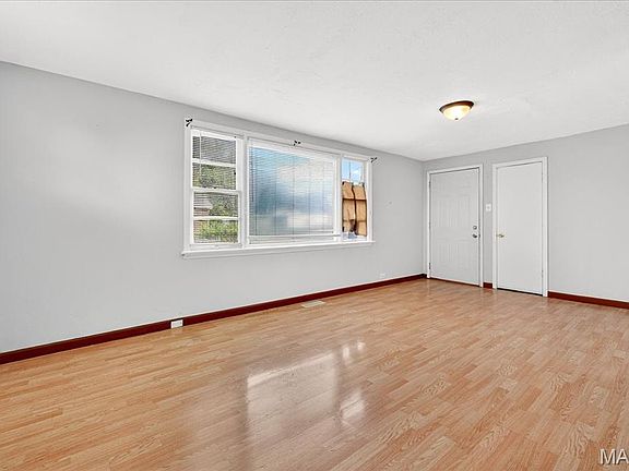 5th image of 6534 Whitney Ave