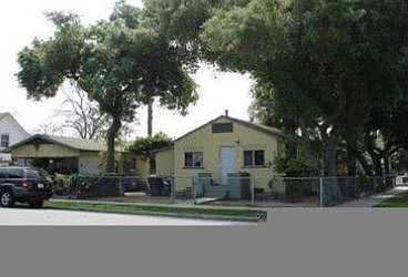 2nd image of 636 Linden St