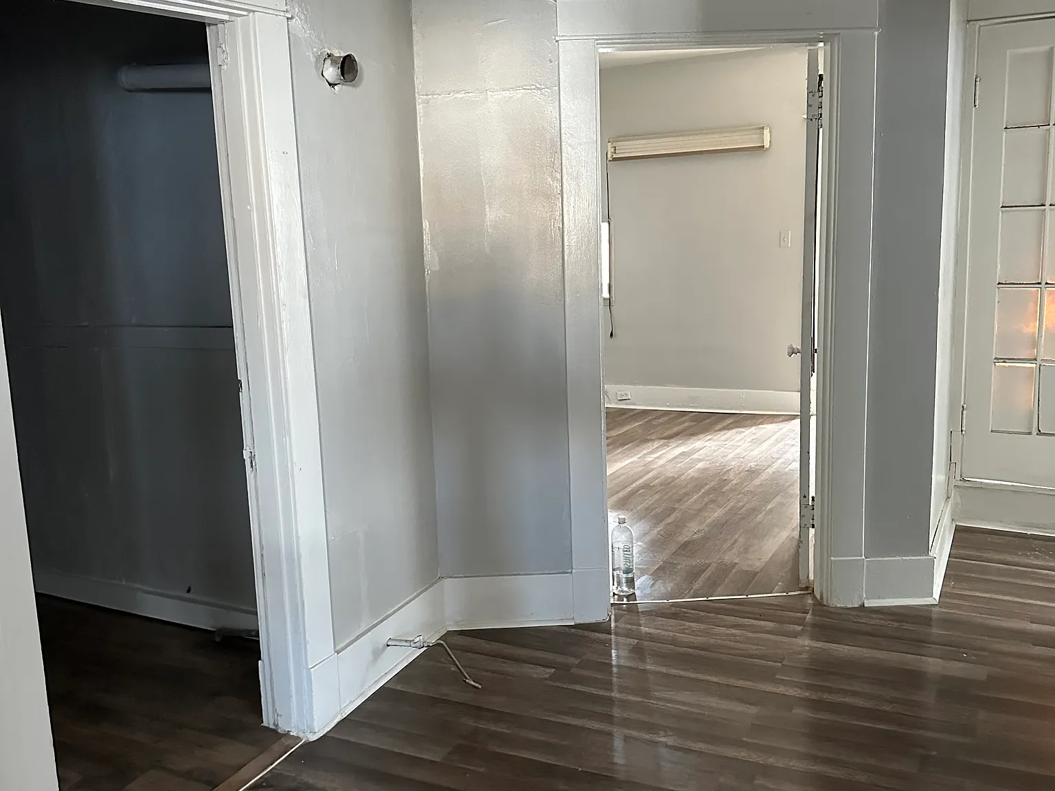 4 bed, 2500 sqft, $1,300 — Photo 3