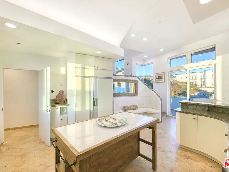 31626 Sea Level Dr — Photo 20