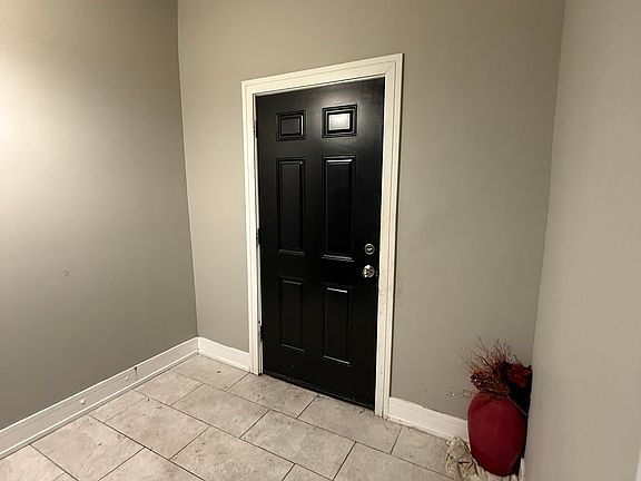 2nd image of 6216 S Vernon Ave