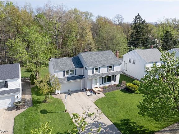 3rd image of 5297 Marian Dr