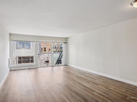 2nd image of 1961 Filbert St APT 205