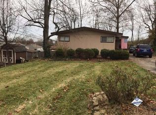 15 Maple Ct, Hamilton, OH 45013