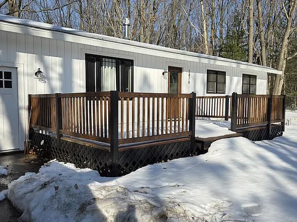 1476 Red Apple Rd, Manistee, MI 49660