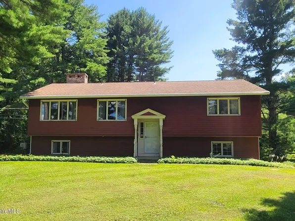 13 Glendale Middle Rd, Stockbridge, MA 01262