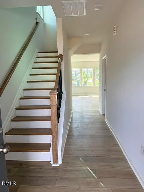 3 bed, 2.5 bath, 1861 sqft, $2,095 — Photo 4