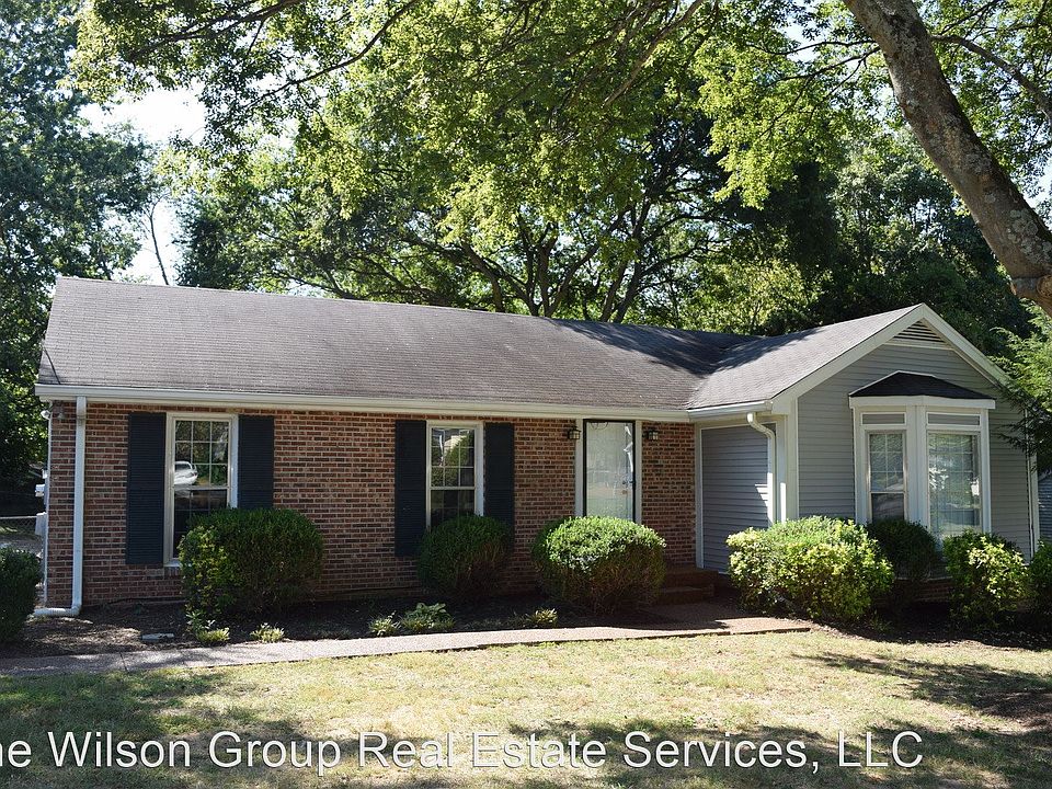 1st image of 840 Beech Bend Dr