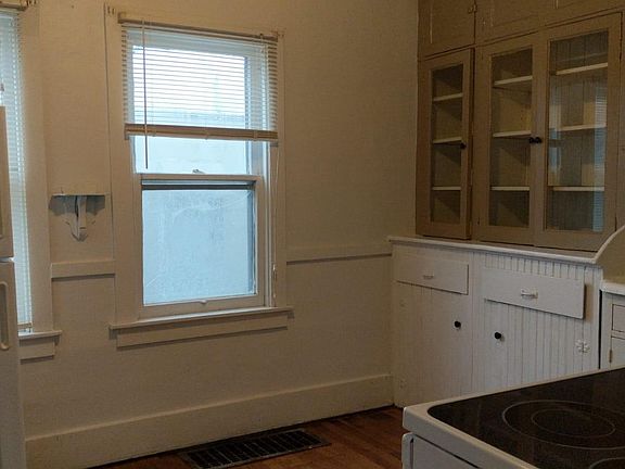 4th image of 3363 Phillips Ave #Bottom