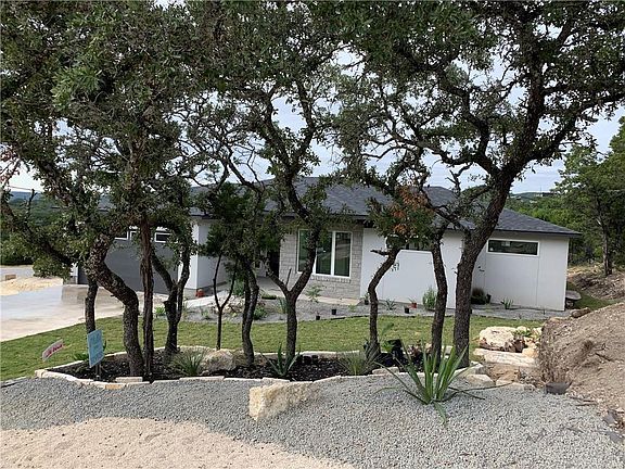 3rd image of 8525 Blueberry Cir
