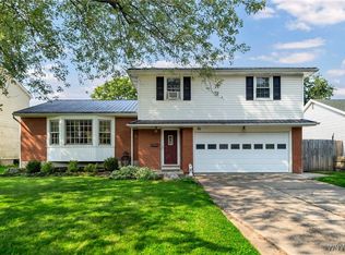 76 Segsbury Rd, Buffalo, NY 14221