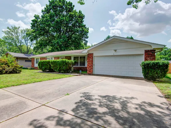 2453 S Mccann Avenue, Springfield, MO 65804