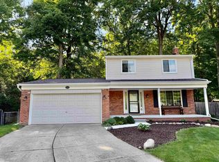 33043 Shagbark Cir, Chesterfield, MI 48047