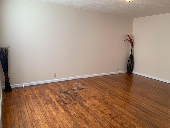 3rd image of 2335 Dawson St