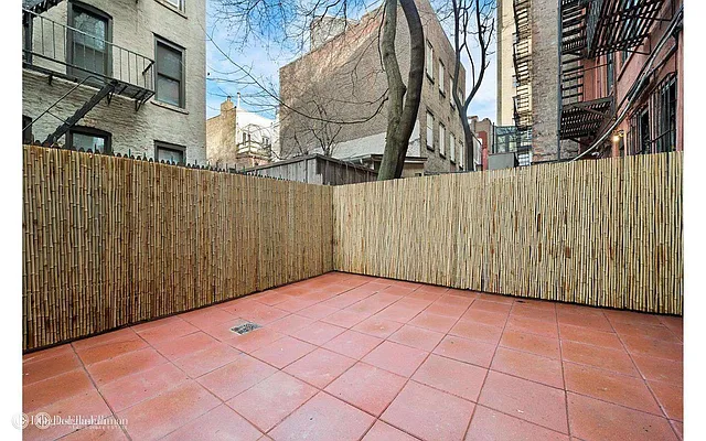 Rented by Douglas Elliman | media 25
