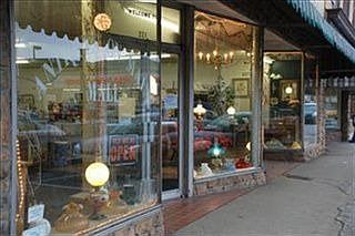 5th image of 221 N Main St