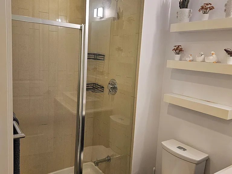 9199 Yonge St #318 — Photo 7