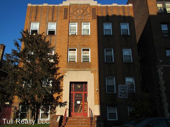 2nd image of 34 Kensington Ave APT 05