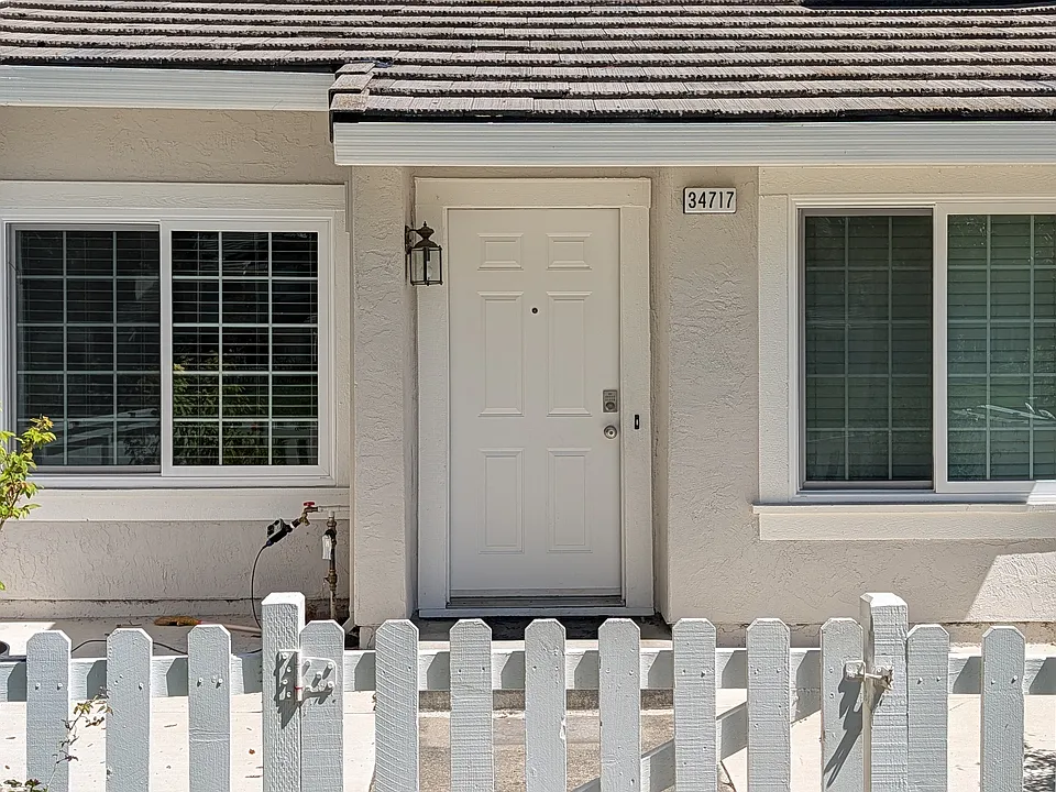 34717 Woodhue Ter