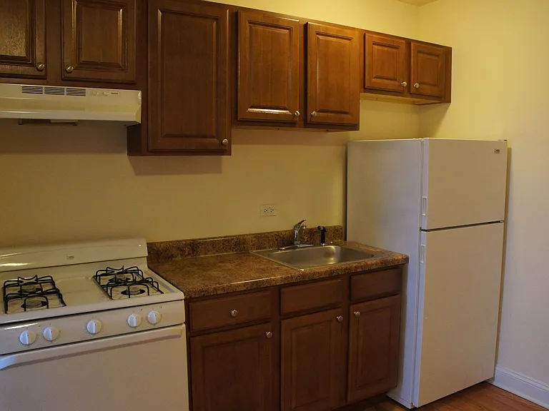 2600 Kimball LLC — Photo 37