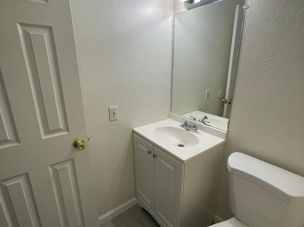 108 Center St, Taft, CA
