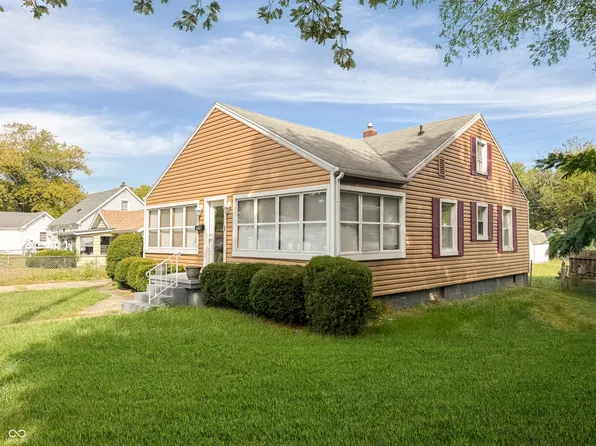 2016 Crystal St, Anderson, IN 46012