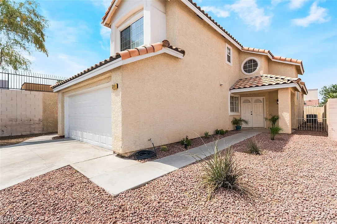 3 bed, 2.5 bath, 1635 sqft, $2,150 — Photo 4
