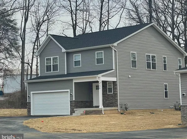 8915 Lennings Ln, Rosedale, MD 21237