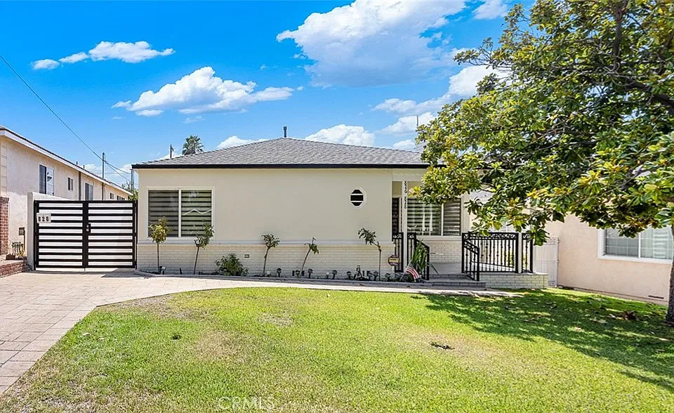 826 E Olive Ave
