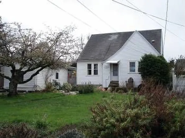 1506 12th St, Oregon City, OR 97045
