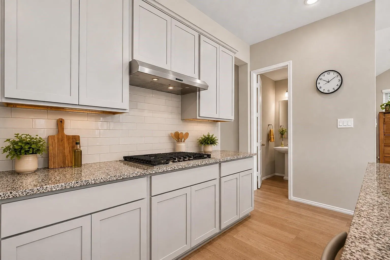 3 bed, 2.5 bath, 1895 sqft, $3,300 — Photo 4