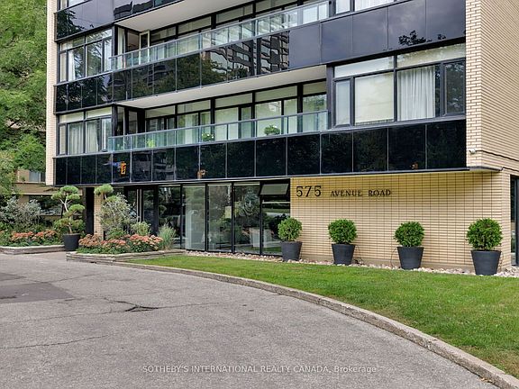 3rd image of 575 Avenue Rd #1001