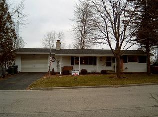 211 E Cherry St, Fox Lake, WI 53933