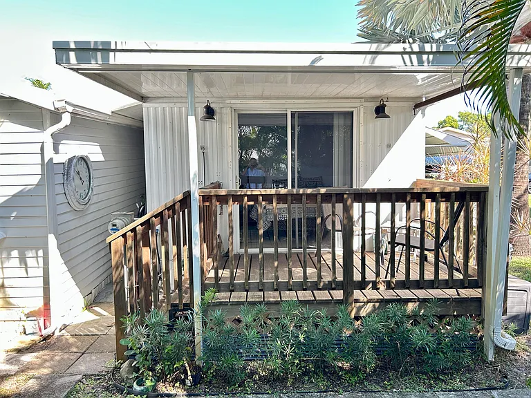 425 E Bougainvillea Dr — Photo 8