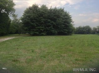 1365 Coal Mine Rd, Trenton, IL 62293