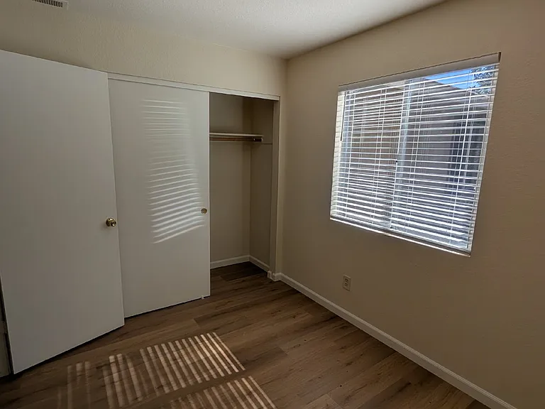 1365 Apollo Ave #E — Photo 5