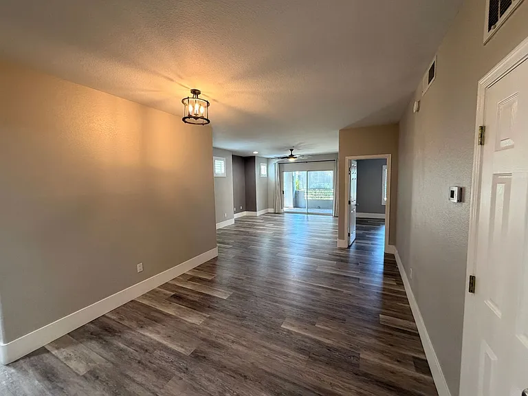 7401 W Arrowhead Clubhouse Dr #1040 — Photo 4