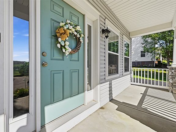 4th image of 106 Brighton Ln