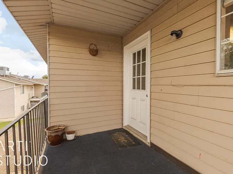 455 S 1100 St E #14 — Photo 6