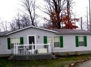 250 E Botts Ln, Salem, IN 47167