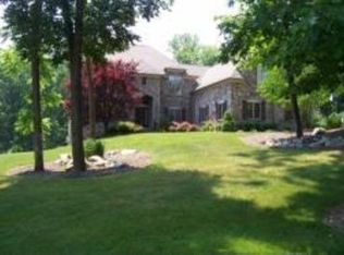 6 Runyan Pl, Chester, NJ 07930