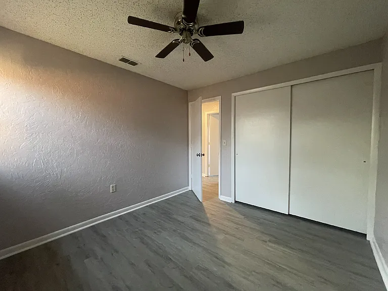 493 Las Palmas Cir — Photo 8
