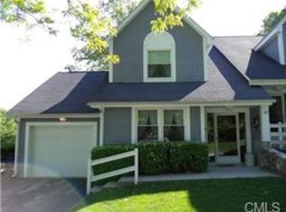 14 Meadow Lake Dr, Shelton, CT 06484