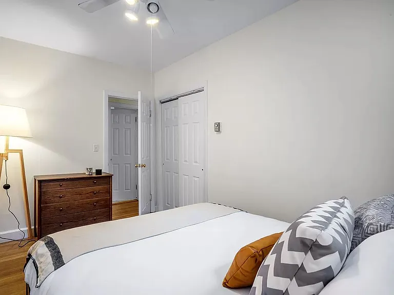 497 Beacon St #1 — Photo 8
