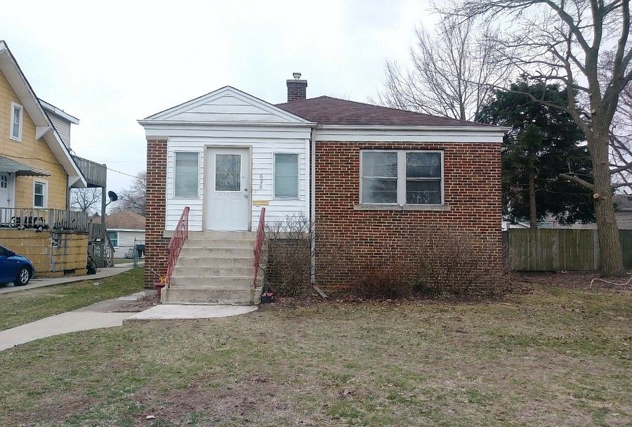 1st image of 626 Stewart Ct